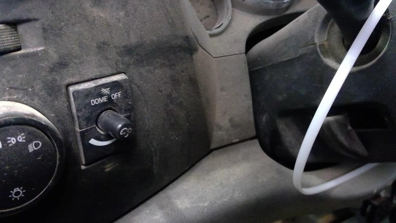 SILVRDO25 2013 Dash/Interior/Seat Switch 1893814