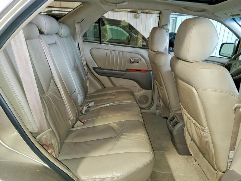 RX300     2001 Owners Manual 1896083