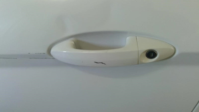 Driver Door Handle Exterior Door Handle Assembly Fits 14-19 FIESTA 173