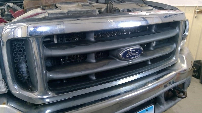 Passenger Headlight Sealed Beam Halogen Fits 99-04 FORD F250SD PICKUP 