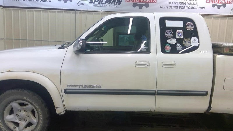 TUNDRA    2003 Front Door Trim Panel 2018399
