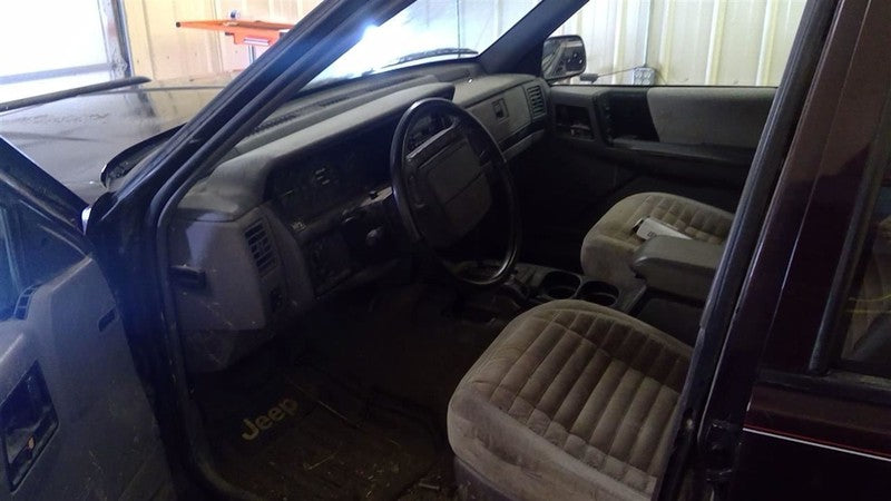 Front Axle Thru 1/4/96 U-joint Style Axle Fits 93-96 GRAND CHEROKEE 17
