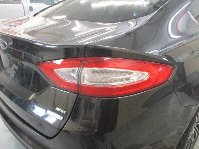 Passenger Tail Light Lid Mounted Hybrid SE Fits 13-16 FUSION 1879512