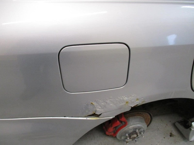IMPREZA   2003 Fuel Filler Door 1744308