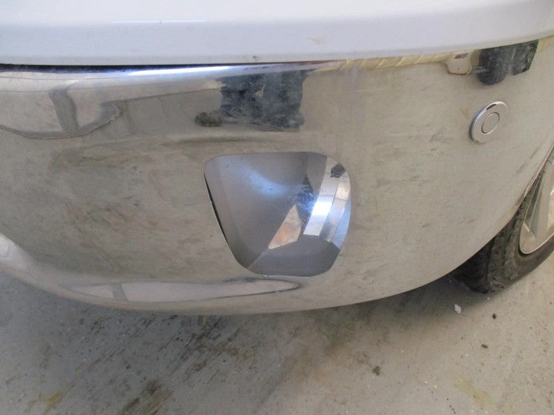 RAM1500   2015 Glove Box 1689333