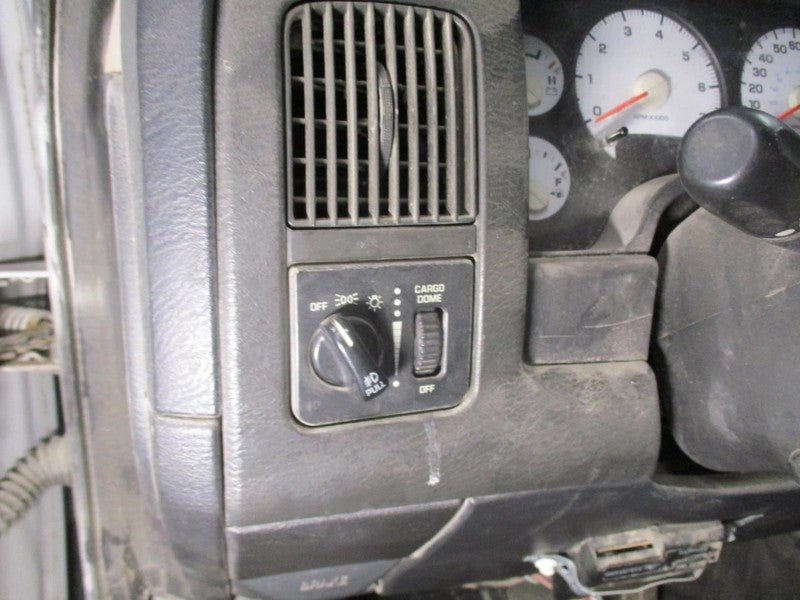 RAM1500   2005 Dash/Interior/Seat Switch 1888145