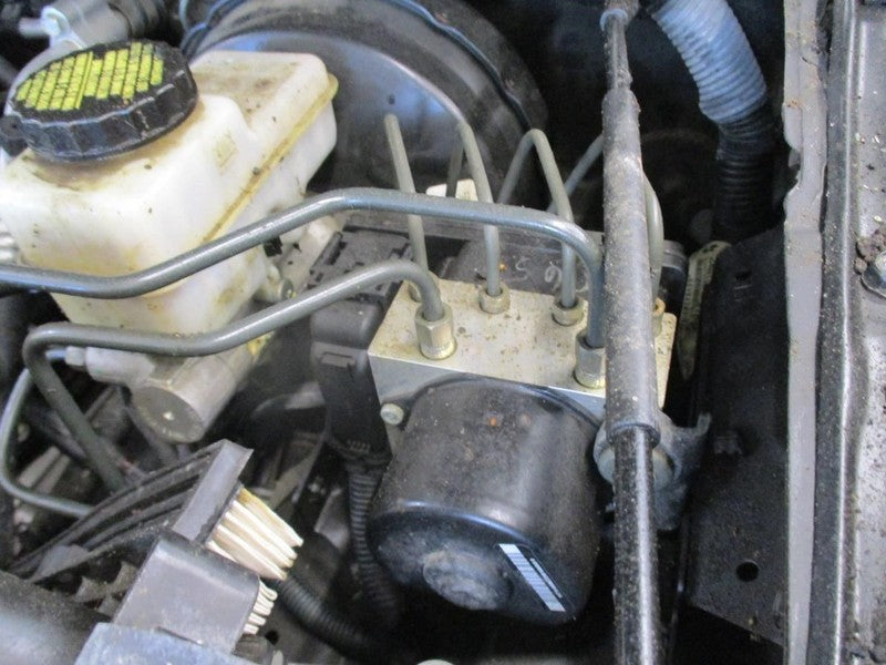 AC Compressor 6 Cylinder Fits 05-19 FRONTIER 1909570