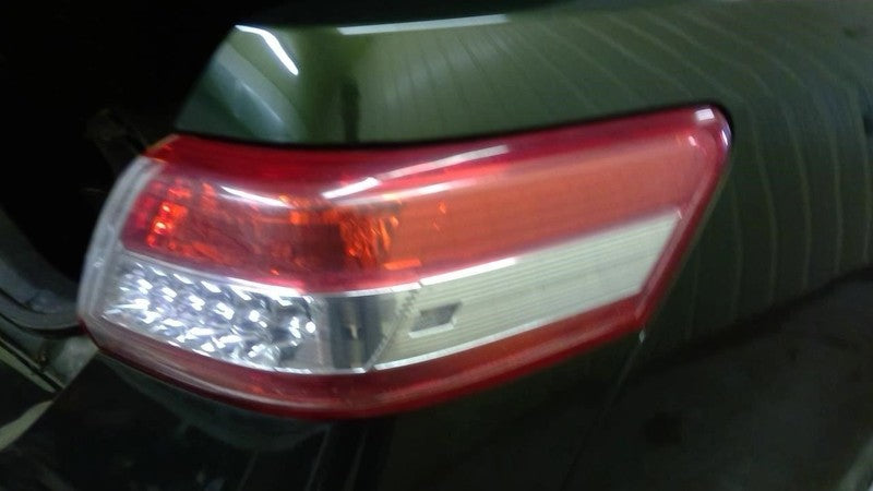 Passenger Tail Light Quarter Panel Mounted Fits 10-11 CAMRY 1925032