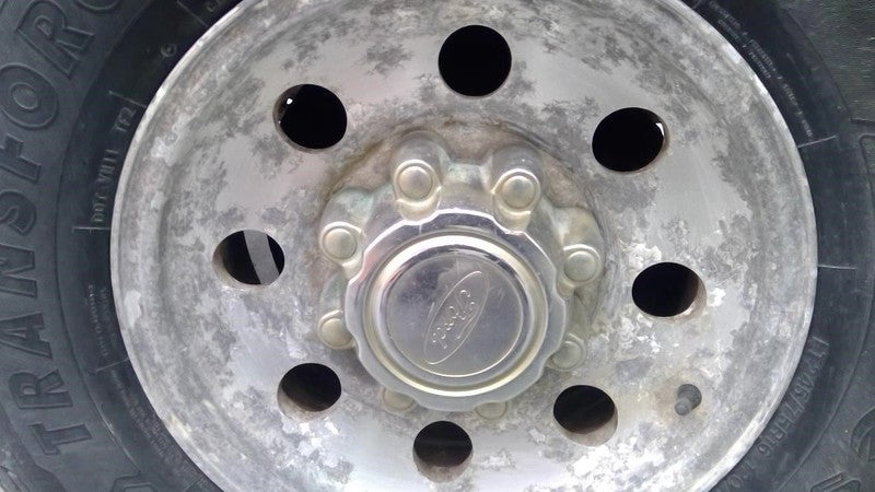 F250SD    2000 Center Cap Wheel 1743664