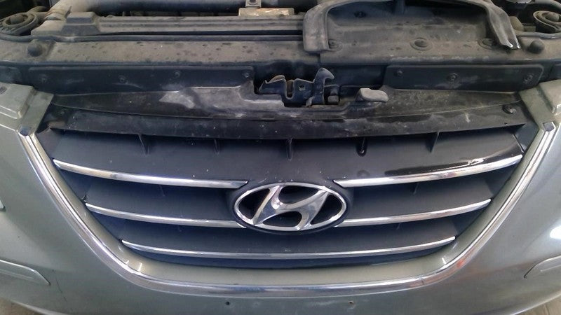 Grille Bumper Mounted Upper Fits 09-10 SONATA 1936422