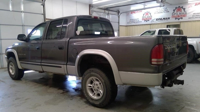 DAKOTA    2002 Headliner 2028874