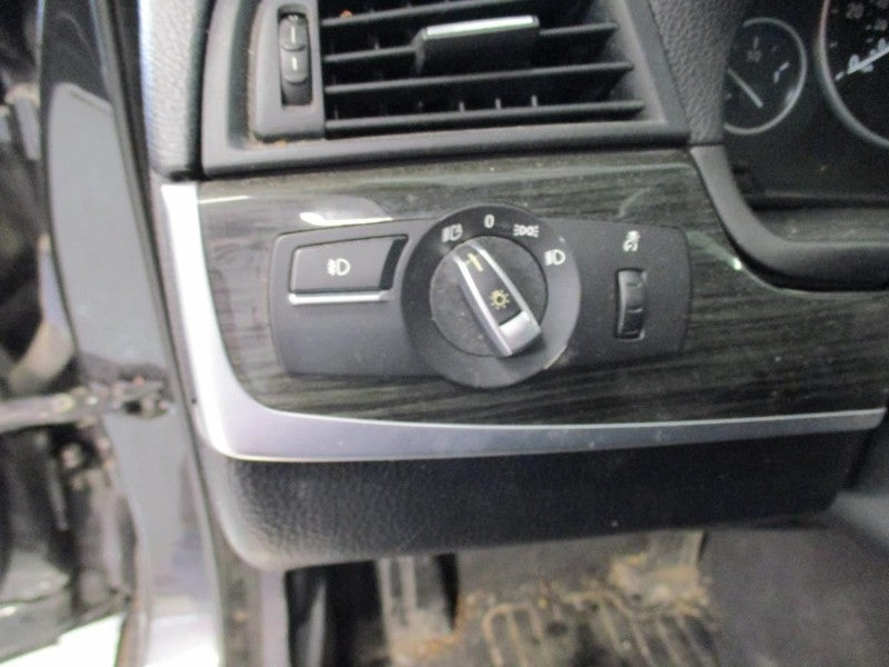 528I      2013 Dash/Interior/Seat Switch 1669322