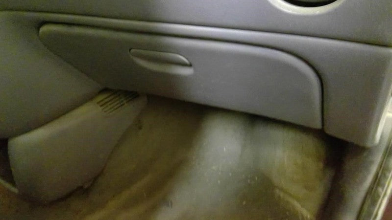 Starter Motor Pin-narrow Type Connector Fits 99-03 CARAVAN 1886870
