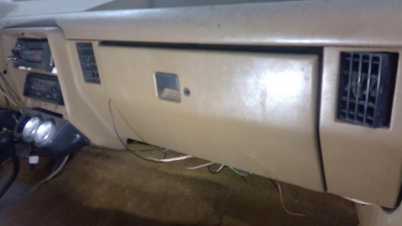 F350      1989 Glove Box 2019599