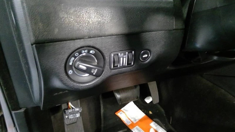 300       2017 Dash/Interior/Seat Switch 1921214