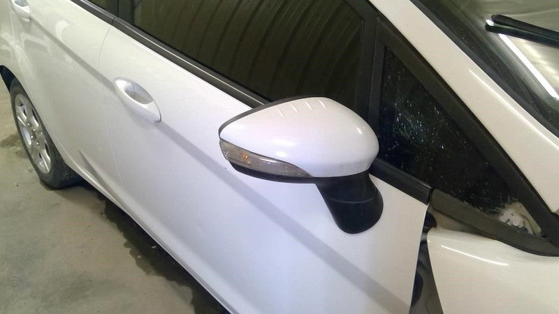 FIESTA    2016 Glove Box 1733598
