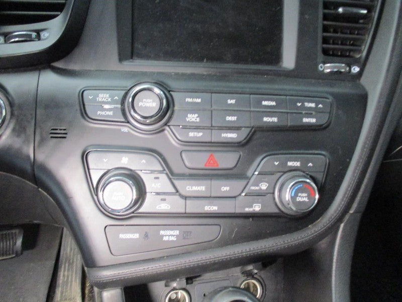 Temperature Control Hybrid With Navigation Fits 11-13 OPTIMA 1871809