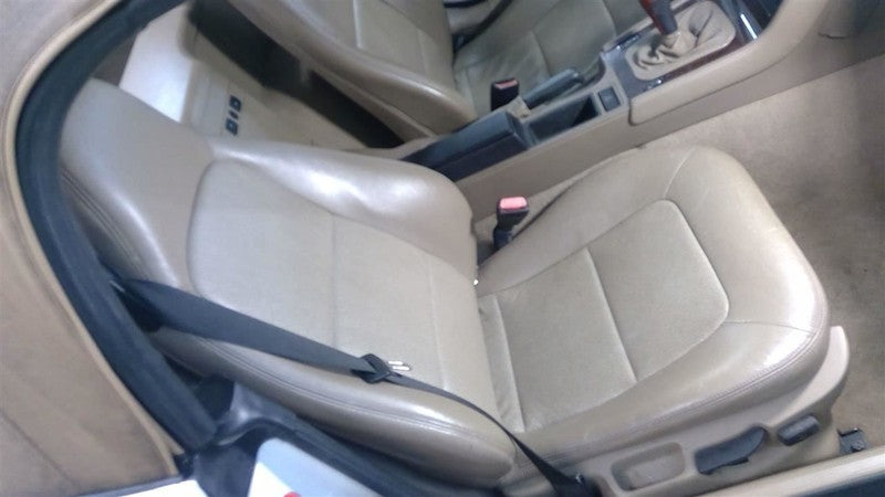 Z3        1997 Front Seat 1705153