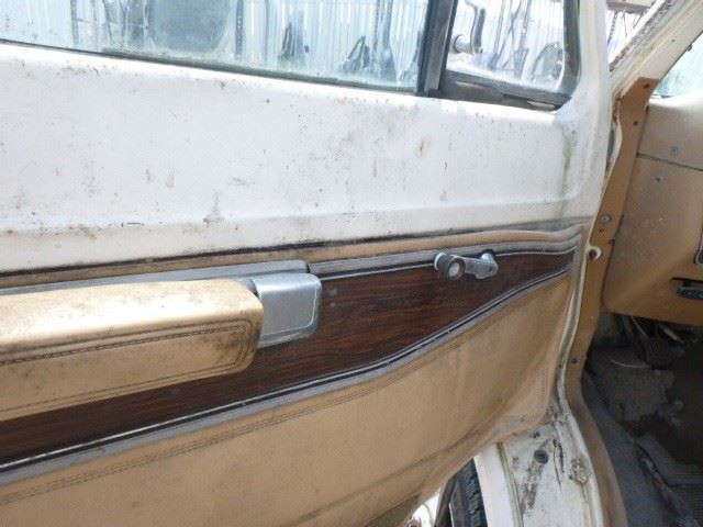Passenger Right Front Door Vent Glass Fits 81-84 DODGE 150 VAN 1200062