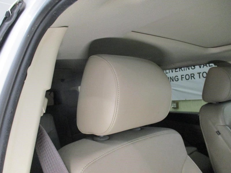 GMC Yukon XL 1500 2017 Headrest Used 6914
