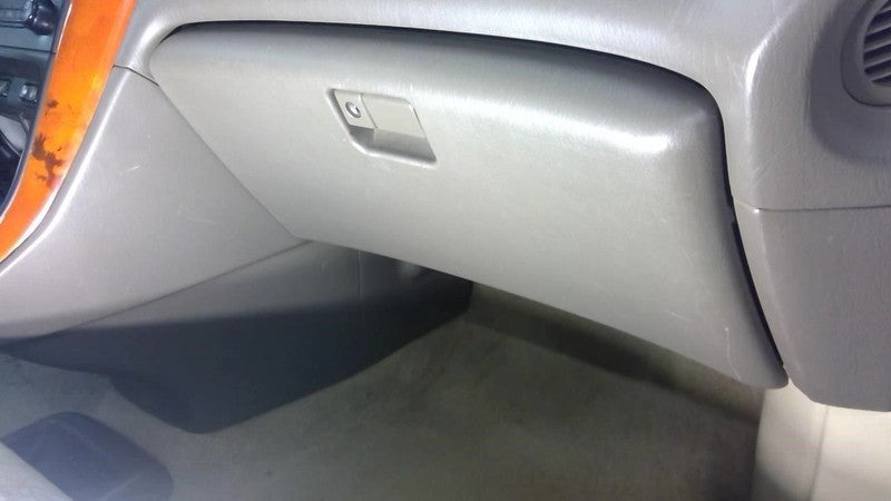 RX300     2001 Glove Box 1896082
