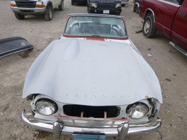 TR4       1964 Wheel Cover HubCap 1433664