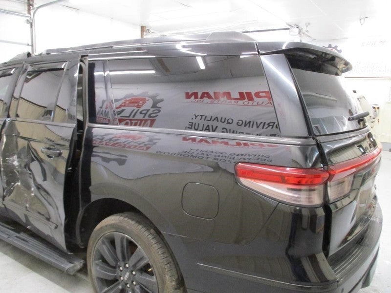 NAVIGATOR 2022 Third Seat Station Wagon  Van 1696447
