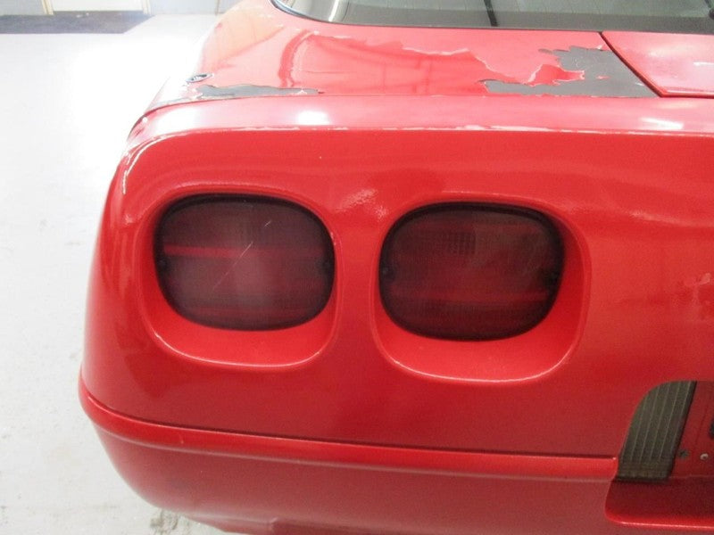 Tail Light Fits 90-96 CORVETTE 1702839