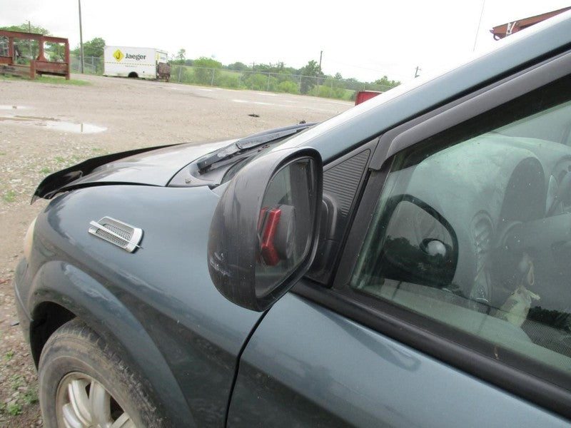 TOWN COUN 2005 Seat Belt Rear 1936130
