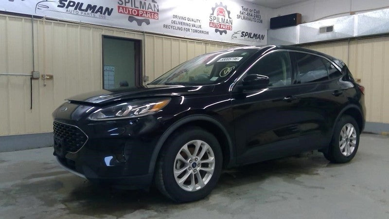 ESCAPE    2020 Front Door Trim Panel 2026258