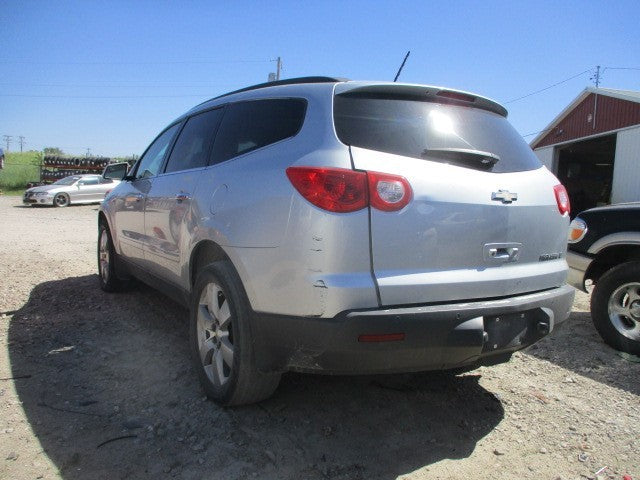 Passenger Corner/Park Light Park Lamp-turn Signal Fits 09-12 TRAVERSE 