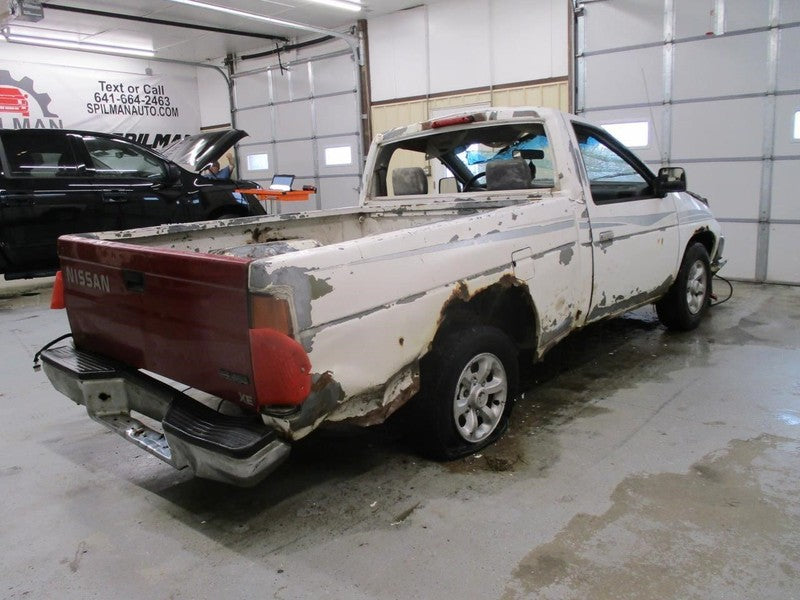 AC Condenser Fits 96-97 NISSAN PICKUP 2043244