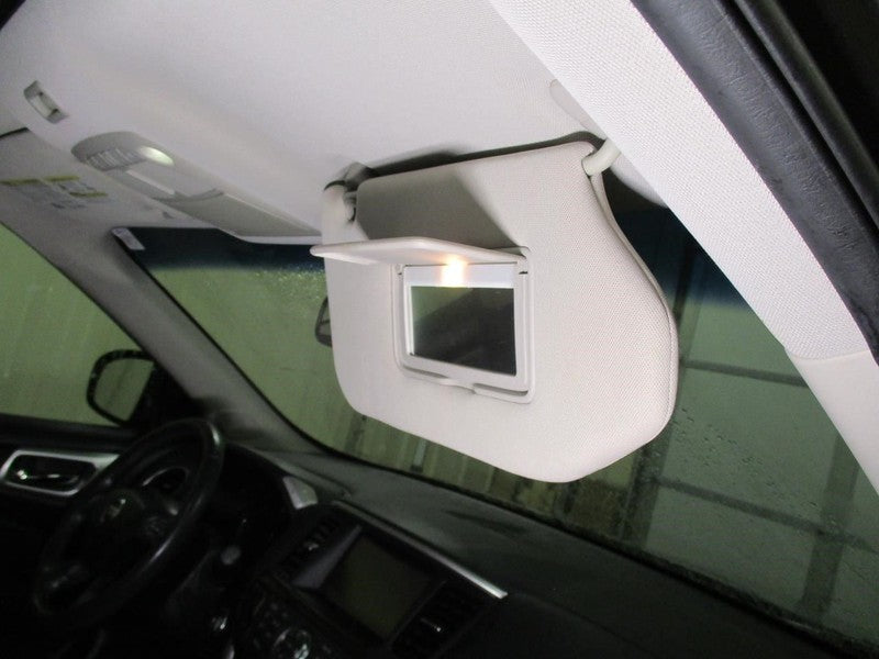 Passenger Sun Visor Illuminated Thru 09/30/18 Fits 14-19 INFINITI QX60