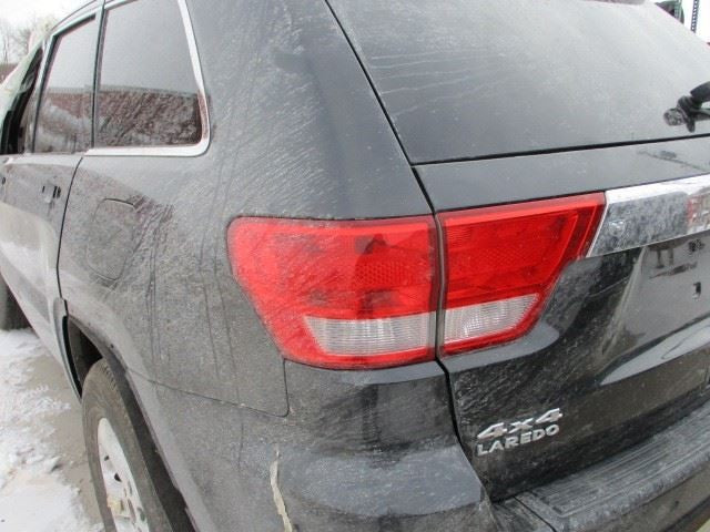 Grille Laredo VIN A 7th Digit Lower Fits 11-13 GRAND CHEROKEE 1230289