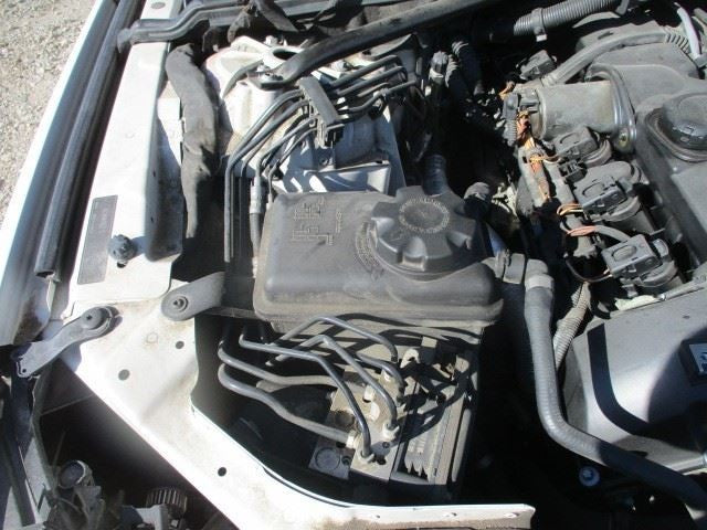 Passenger Grille Upper Bumper Mounted Fits 06-10 BMW 550i 1563597