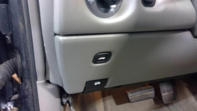 IMPALA    2004 Dash/Interior/Seat Switch 1939715