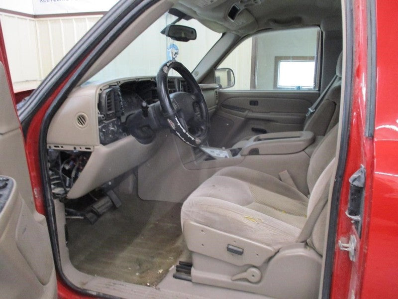 SILVRDO15 2006 Fuse Box Cabin 2017955
