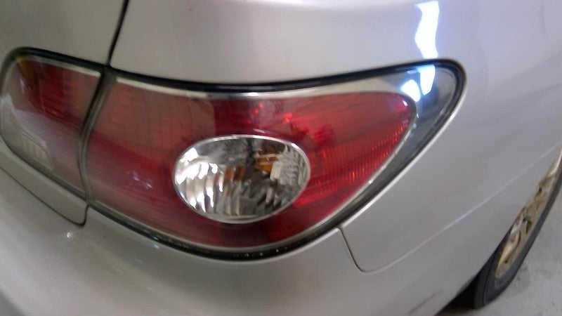 Driver Left Front Door Glass Fits 04-06 LEXUS ES330 1924735