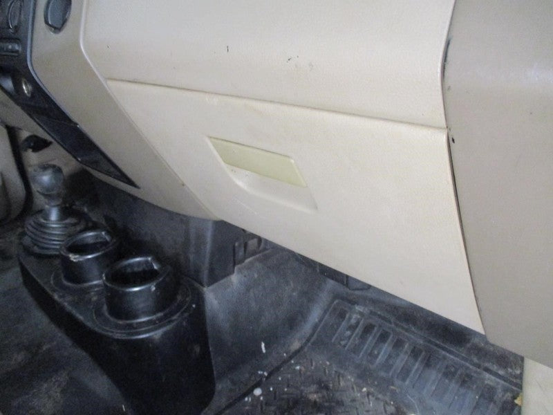 F150      2007 Glove Box 1955564