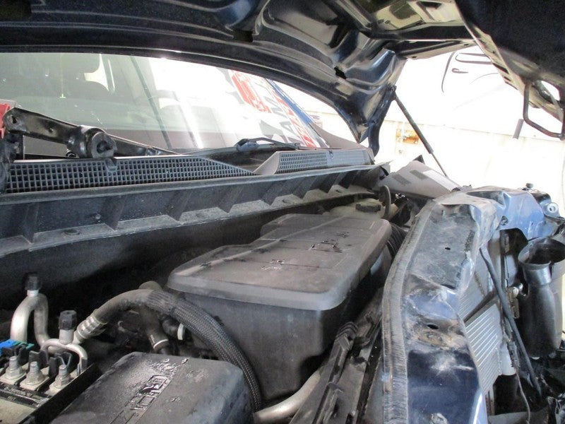 Chevrolet Silverado 1500 2019 Headrest Used 2921