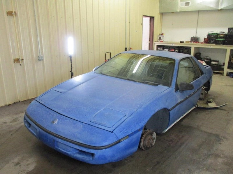 FIERO     1987 Seat Belt Front 1679847