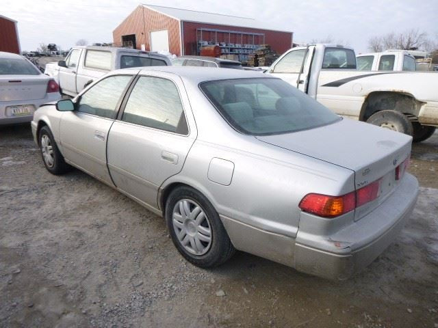 Brake Lamp CAMRY     2001 High Mounted Stop Light 1237013