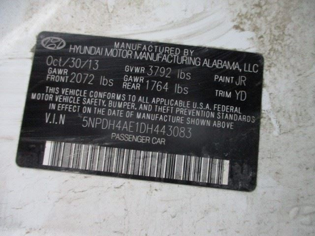 Grille Sedan Center Lower With Chrome Bars Fits 11-13 ELANTRA 1590349