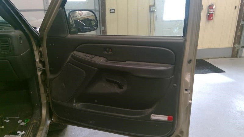 Automatic Transmission 4WD Fits 04-06 AVALANCHE 1500 1931349