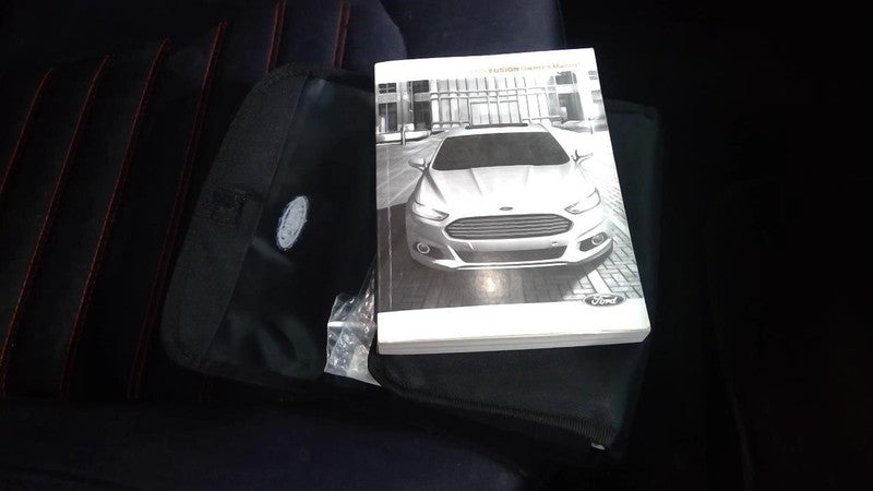 FUSION    2015 Owners Manual 1941232