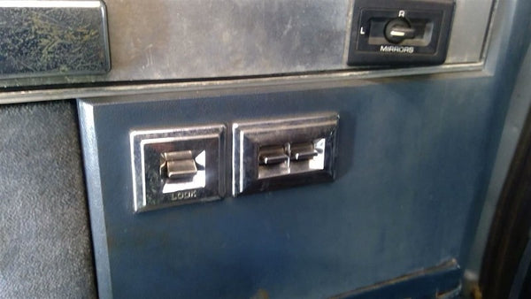 BLAZER    1991 Front Door Switch 1643974