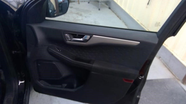 ESCAPE    2020 Front Door Trim Panel 2026258