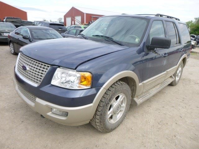 Passenger Right Headlight Bright Background Fits 03-06 EXPEDITION 1180