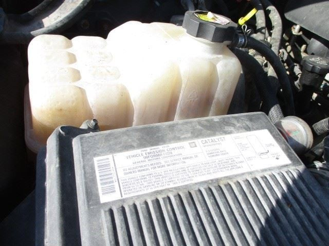 Passenger Right Headlight Fits 99-06 SIERRA 1500 PICKUP 1606657
