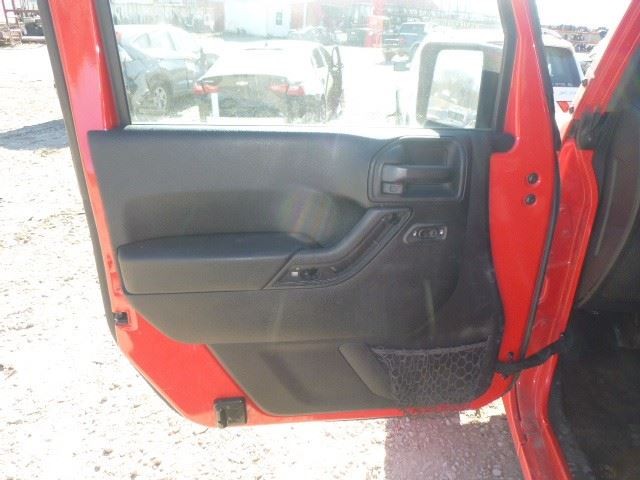 WRANGLER  2016 Front Door Trim Panel 1550897